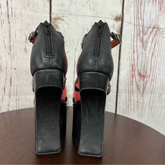 JEFFREY CAMPBELL CONTAIN Studded Black leather heelless platform sandals 7 EUC - Picture 4 of 17